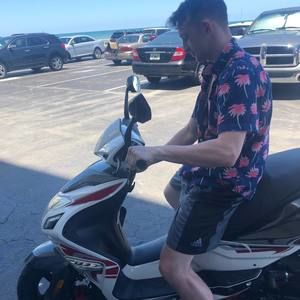 Meet your Posher, Alex